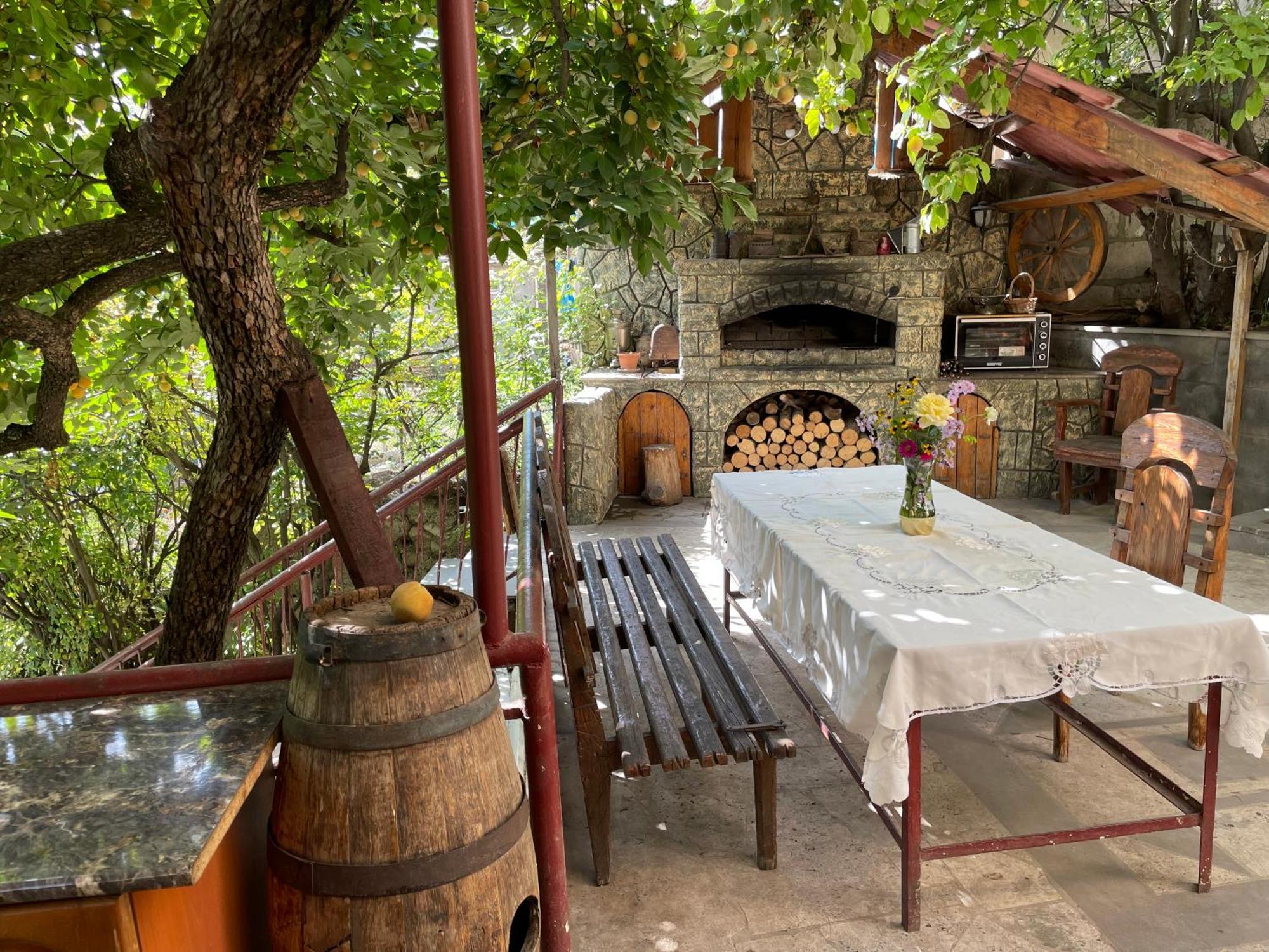 Guest House Anahit Idschewan Exterior foto